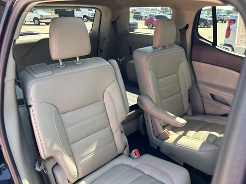 Used 2018 GMC Acadia Denali w/ Technology Package AWD/4WD image 24