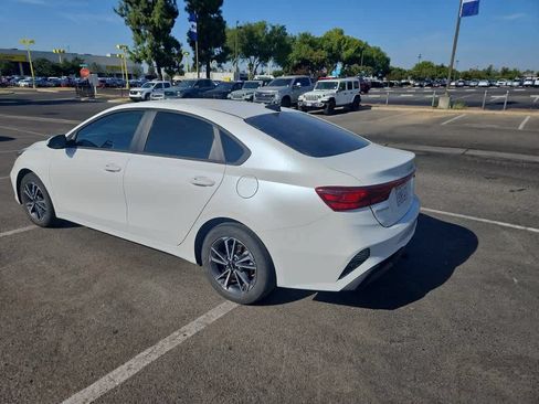 Used 2023 Kia Forte LXS FWD image 5