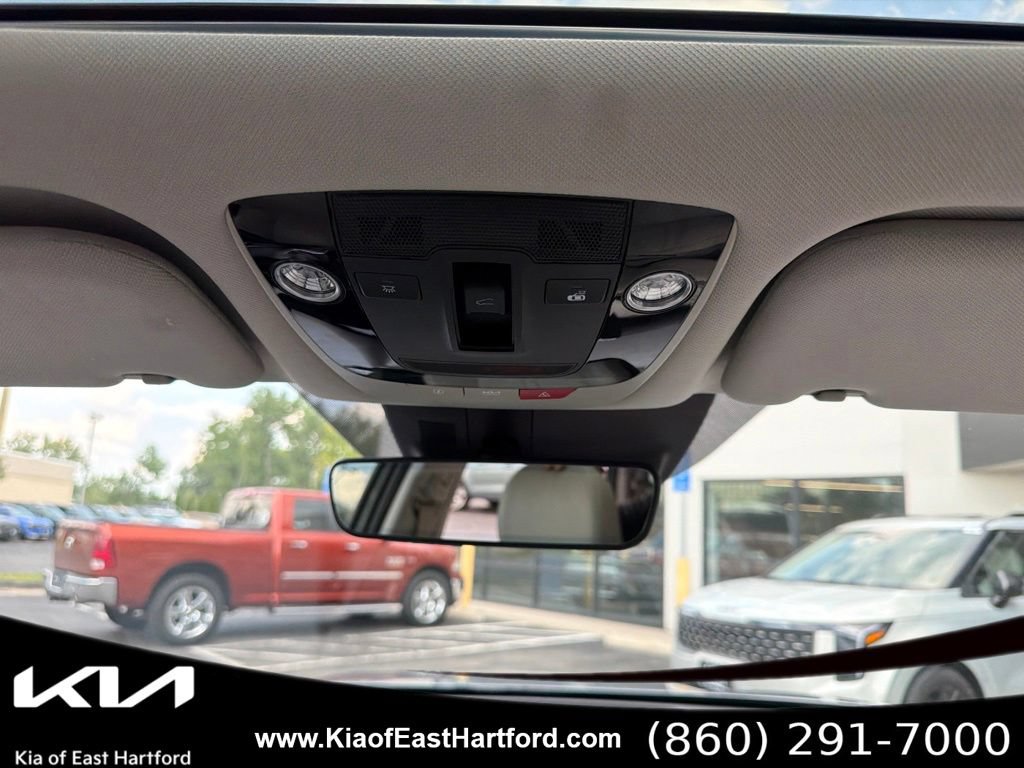 Certified 2023 Kia Sorento SX Prestige AWD/4WD image 25