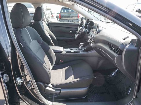 Used 2025 Nissan Sentra SV FWD image 18