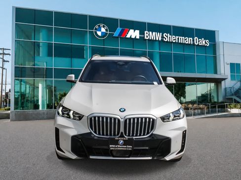 Used 2026 BMW X5 sDrive40i w/ M Sport Package RWD image 2