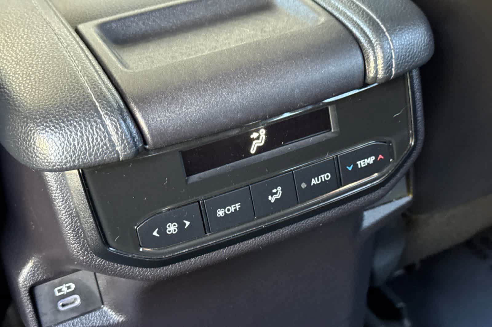 Certified 2025 Toyota Grand Highlander AWD image 14