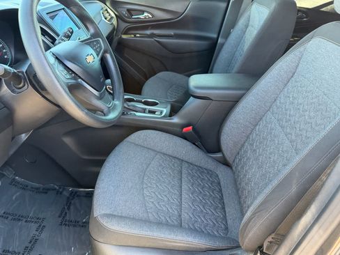 Used 2022 Chevrolet Equinox LT image 17