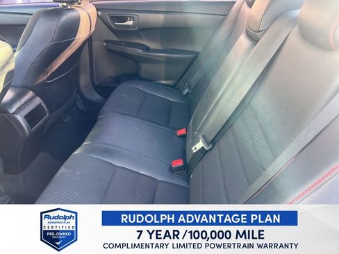 Used 2017 Toyota Camry SE image 11