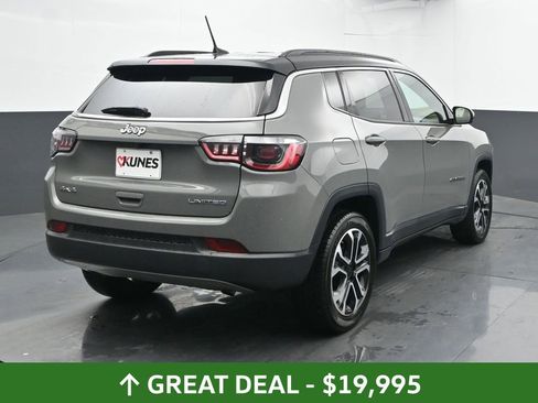 Used 2024 Jeep Compass Limited image 11