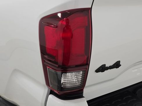 Certified 2023 Toyota Tacoma SR AWD/4WD image 28