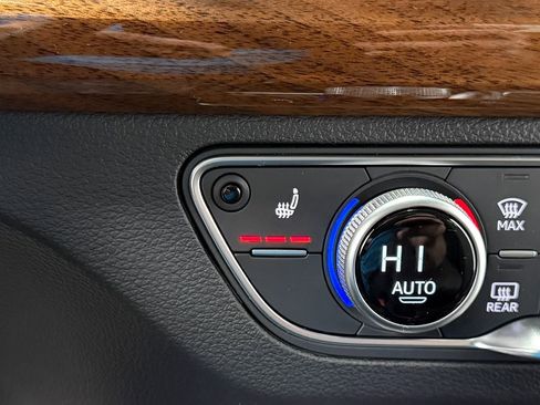 Used 2023 Audi Q5 2.0T Premium Plus image 29