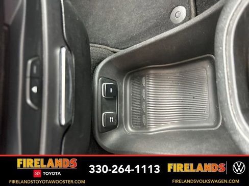 Used 2018 Chrysler Pacifica Limited image 22