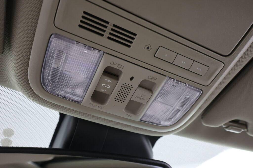 Used 2016 Honda Odyssey EX-L image 37