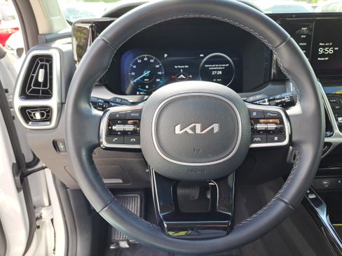 Used 2023 Kia Sorento SX image 14