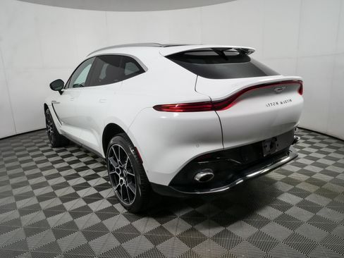 Used 2021 Aston Martin DBX AWD/4WD image 3
