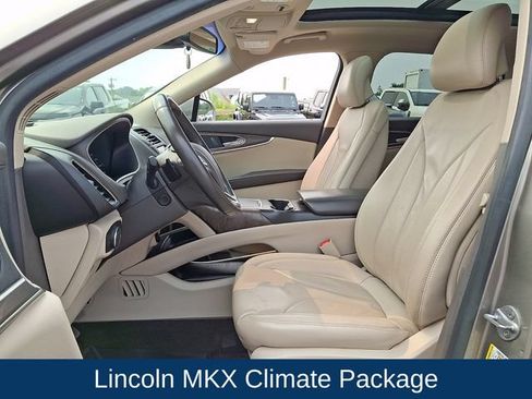 Used 2017 Lincoln MKX Reserve w/ Lincoln MKX Climate Package AWD/4WD image 2