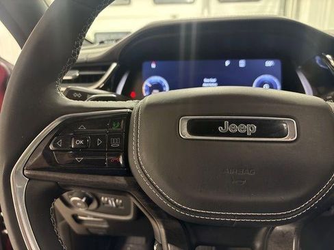 Used 2023 Jeep Grand Cherokee L Overland image 9