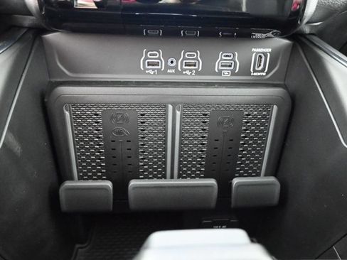 Used 2025 RAM 1500 Laramie w/ Night Edition AWD/4WD image 37