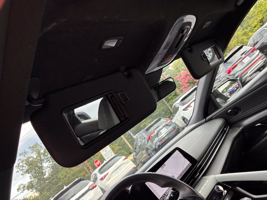 Used 2025 Hyundai Elantra Limited w/ Cargo Package FWD image 48