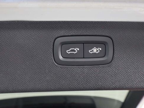 Used 2025 Volvo XC90 B5 Plus AWD/4WD image 24