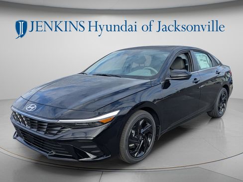 New 2026 Hyundai Elantra SEL Sport image 10