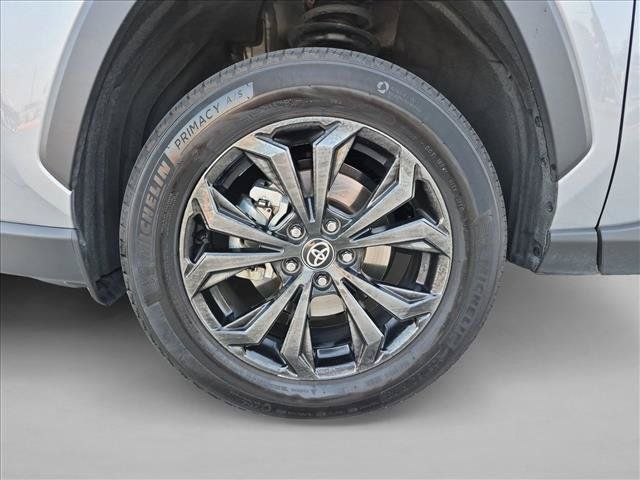 Used 2024 Toyota RAV4 XLE Premium AWD/4WD image 25