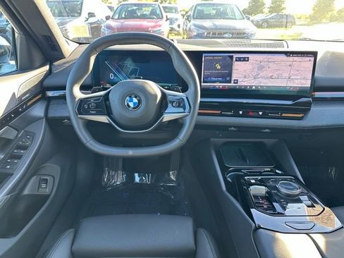 Certified 2025 BMW 530i xDrive 530i xDrive w/ Premium Package image 13