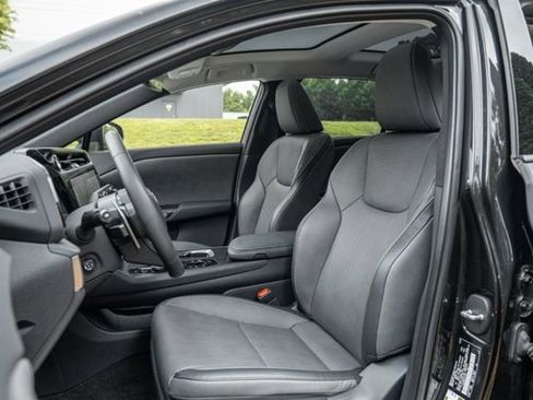 Used 2025 Lexus RZ 300e w/ Cold Area Package FWD image 38