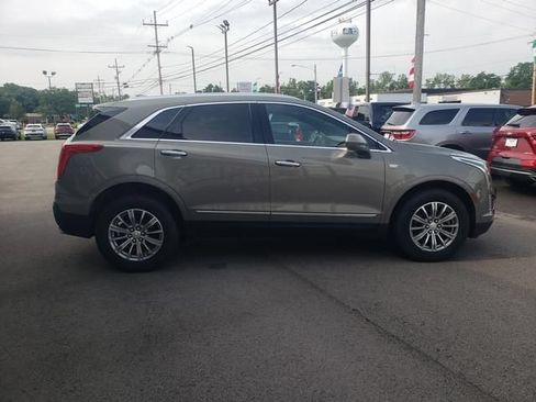 Used 2019 Cadillac XT5 Luxury AWD/4WD image 2