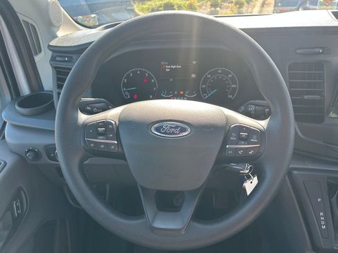 New 2025 Ford Transit 250 148 Medium Roof w/ Load Area Protection Package RWD image 18