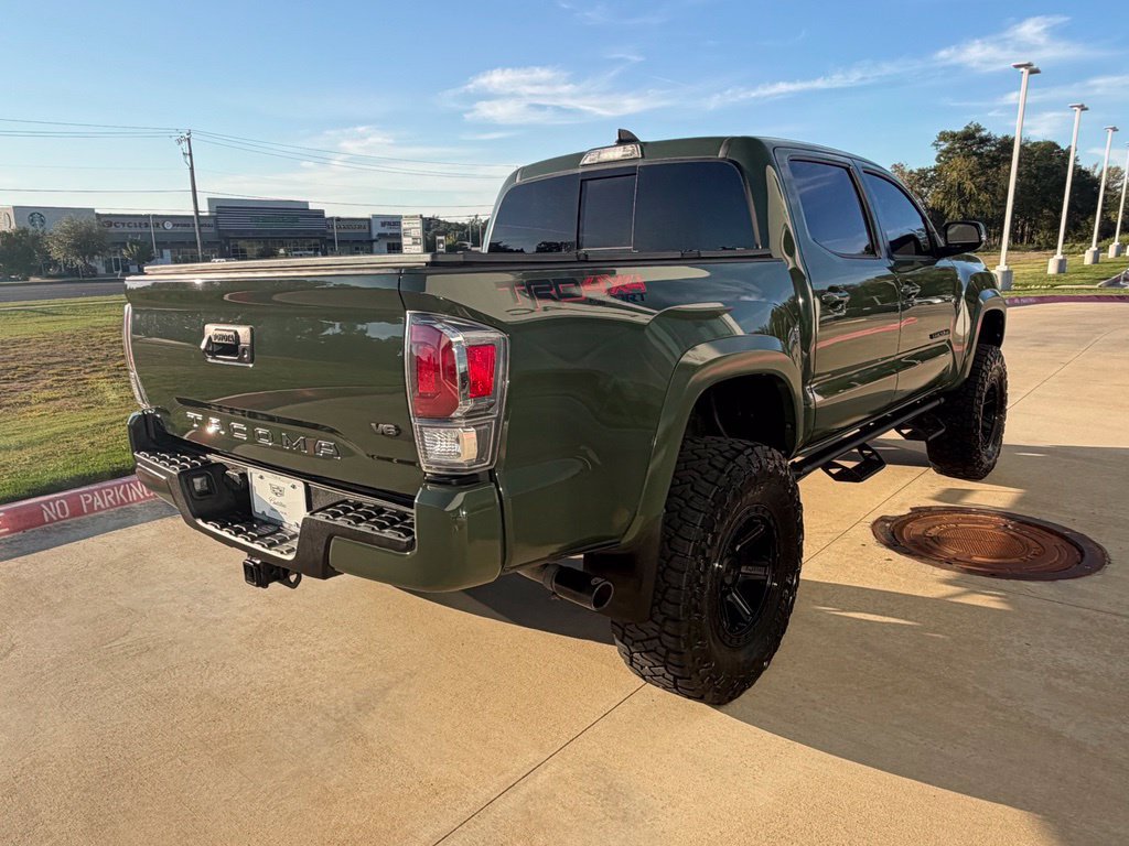 Used 2022 Toyota Tacoma TRD Sport AWD/4WD image 6