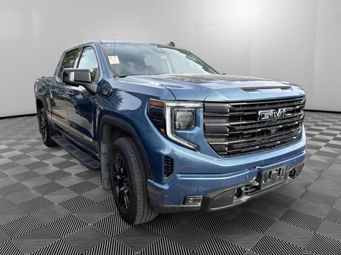 Used 2024 GMC Sierra 1500 Elevation w/ Elevation Premium Package image 3