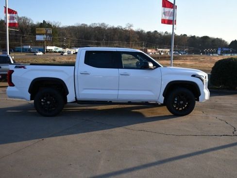 New 2026 Toyota Tundra SR5 image 5