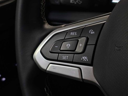 New 2026 Volkswagen Atlas Cross Sport SE image 27