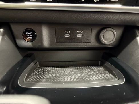 Used 2025 Nissan Rogue SV image 35