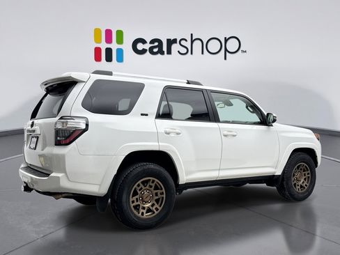 Used 2023 Toyota 4Runner SR5 Premium w/ Moonroof Package image 5