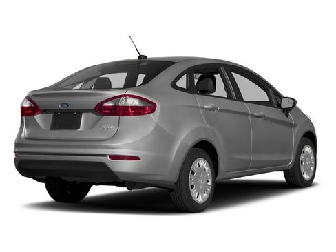 Used 2018 Ford Fiesta SE FWD image 2