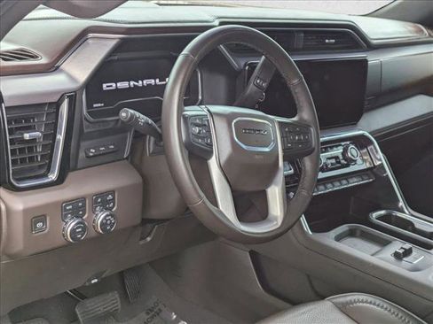 Used 2024 GMC Sierra 2500 Denali w/ Denali Reserve Package image 9