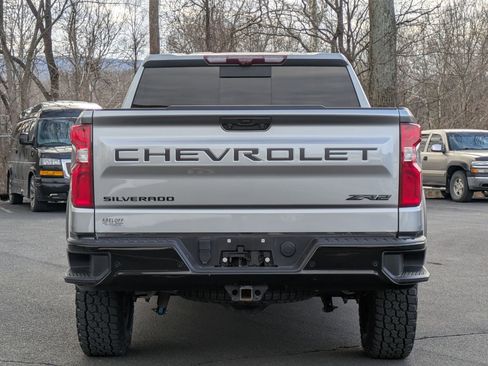 Used 2023 Chevrolet Silverado 1500 ZR2 w/ Technology Package image 5