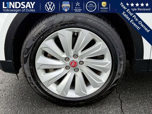 Used 2019 Jaguar E-PACE SE image 8