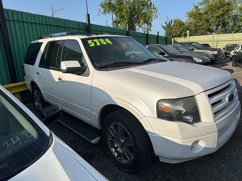 Used 2010 Ford Expedition Limited image 1