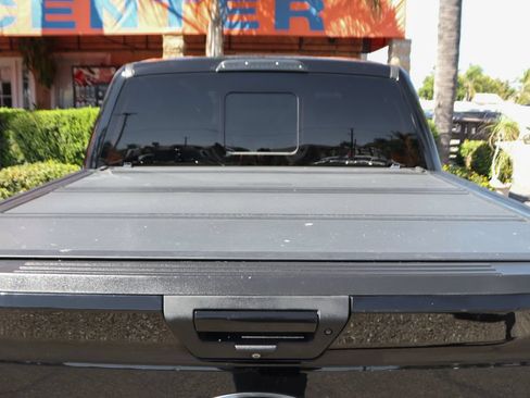 Used 2018 Ford F150 XLT w/ Equipment Group 302A Luxury AWD/4WD image 8