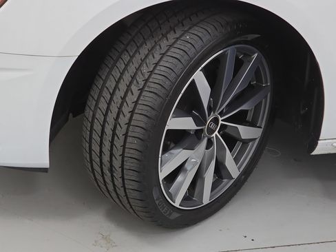 Used 2022 Audi A4 2.0T Premium Plus w/ Premium Plus Package image 31