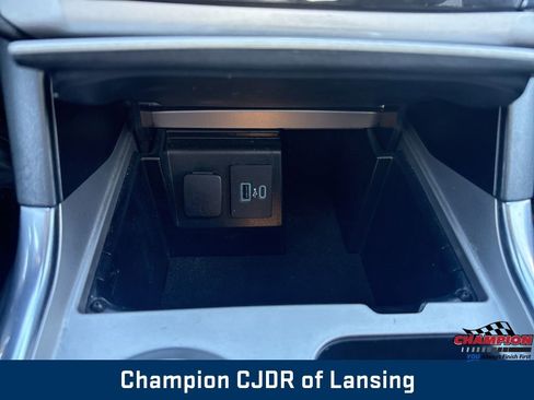 Used 2023 Ford Explorer XLT w/ Equipment Group 202A image 34