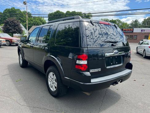 Used 2010 Ford Explorer XLT RWD image 3