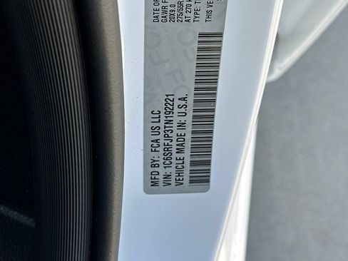 New 2026 RAM 1500 Laramie AWD/4WD image 29