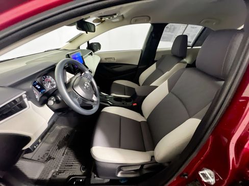 Used 2024 Toyota Corolla LE FWD image 14