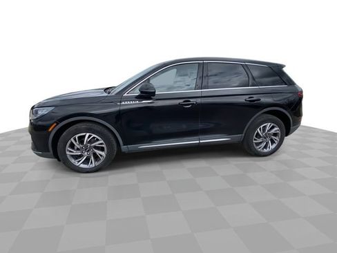 Used 2023 Lincoln Corsair AWD w/ Equipment Group 101A image 7