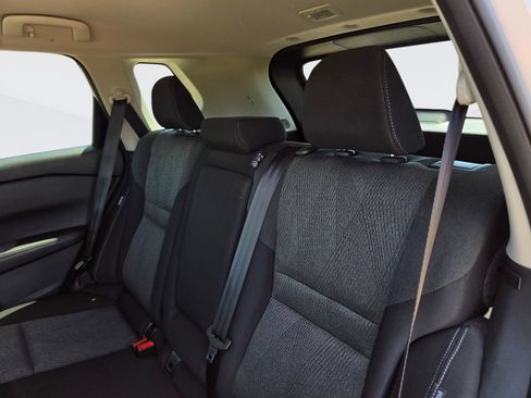 Used 2025 Nissan Rogue SV FWD image 36