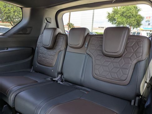 New 2025 Nissan Armada Platinum w/ Convenience Package image 20