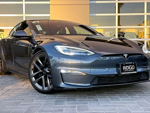 Used 2021 Tesla Model S Plaid image 3