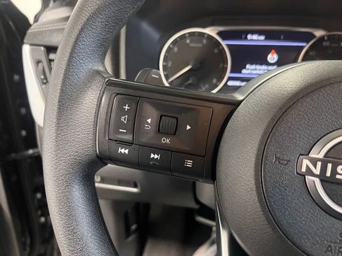 Used 2024 Nissan Rogue S image 25