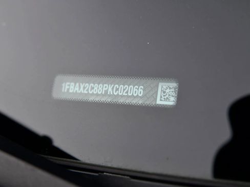 Used 2023 Ford Transit 350 XLT image 31