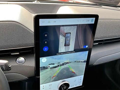 Used 2022 Ford Mustang Mach-E Premium image 21